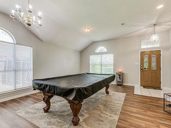 3rd image of 4321 Los Robles Dr