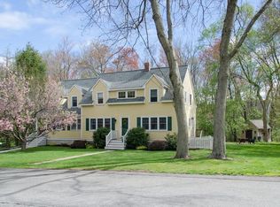29 Putnam Ln, Danvers, MA 01923