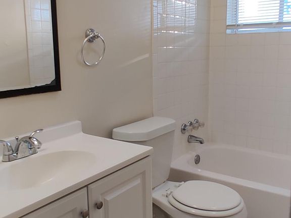 5th image of 5939 Oram St APT 205