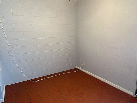 3rd image of 700 S 17th St #7