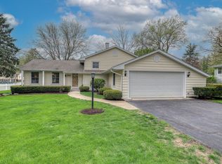 3S444 Shagbark Ln, Glen Ellyn, IL