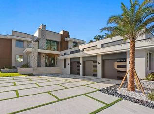 4441 Pompano Dr SE, St Petersburg, FL 33705