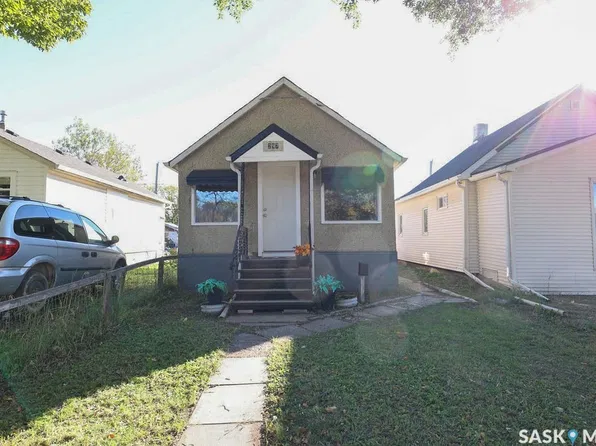 297 Smith Street, Regina, SK S4R 2K8