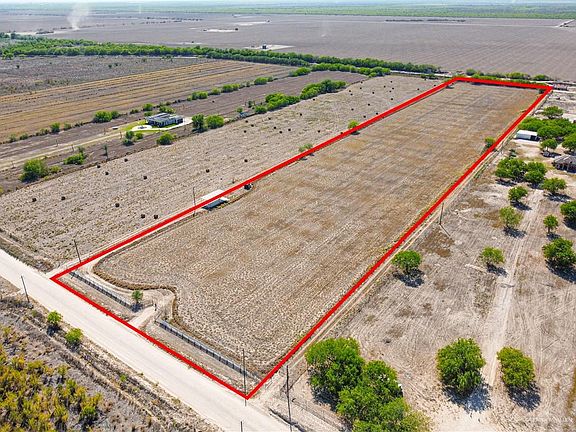 2nd image of 22643 N Iowa Rd