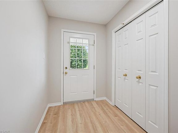 4th image of 751 Laurelwood Dr