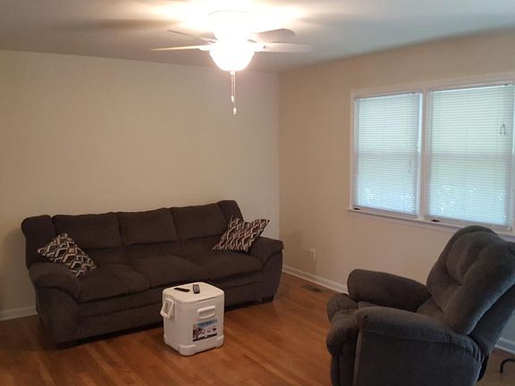 3rd image of 1522 Avenue E