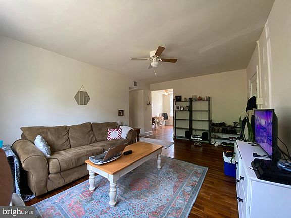 2nd image of 1316 Kenmore Ave #A