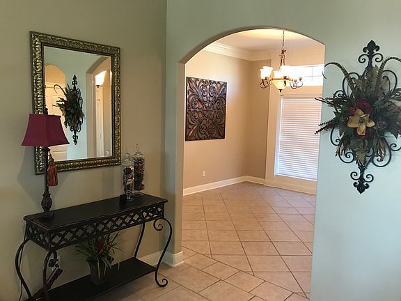 4th image of 16579 Kingston Ct