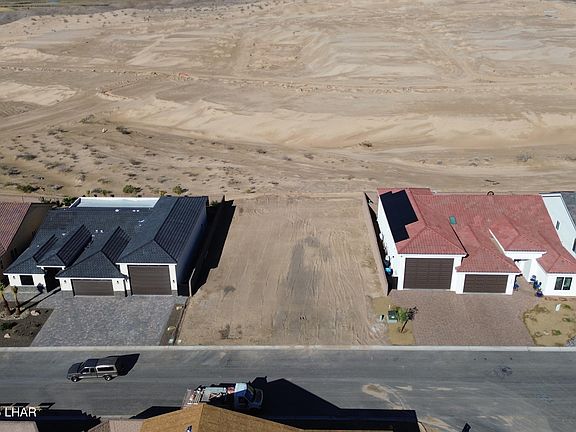 3rd image of 4805 N Diana Ave