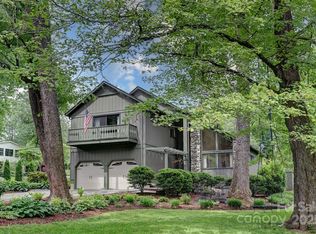 19 Poplar Ct, Hendersonville, NC 28792