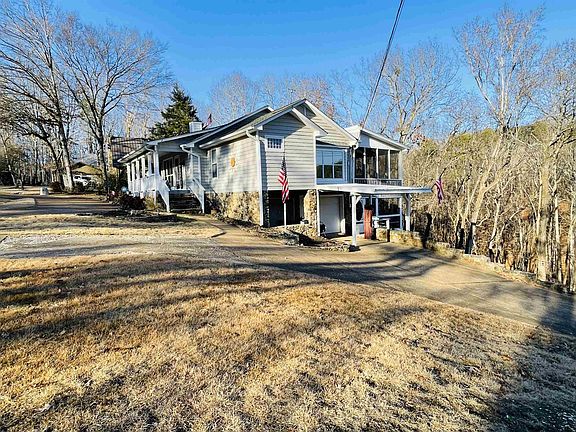 2nd image of 1485 Holiday Hills Ln