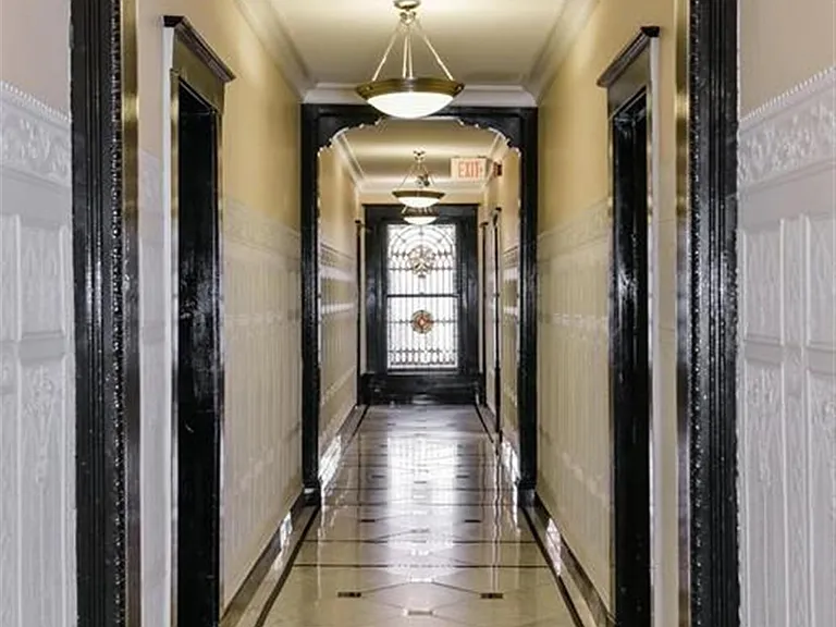 61 Magazine St #21 — Photo 10
