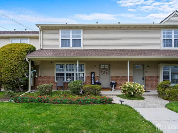 938 Thomas Ave, North Brunswick, NJ 08902