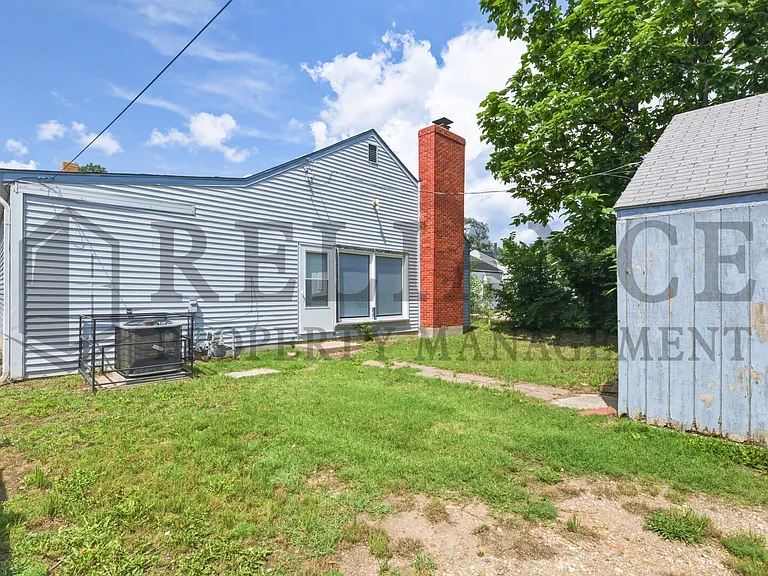 3123 W Douglas Ave — Photo 7