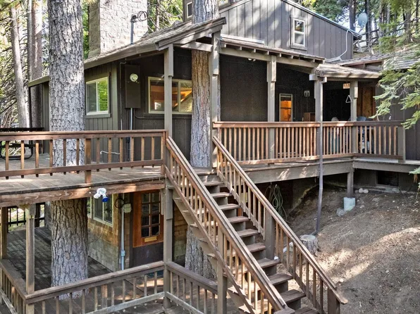 29672 Butte Ct, Cold Springs, CA 95335