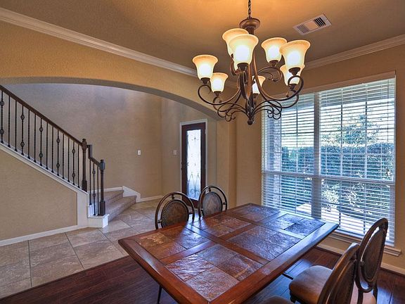 4th image of 1919 Lenora Ct