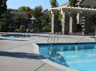 1009 Esplanade Cir, Folsom, CA