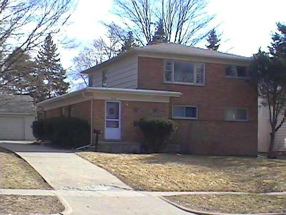 2nd image of 2022 Crestland St #1