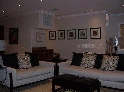 3rd image of 901 Villa Venicia Way