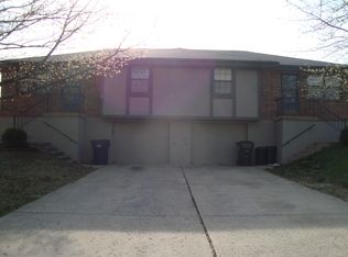 2409 SW 6th St, Blue Springs, MO 64014