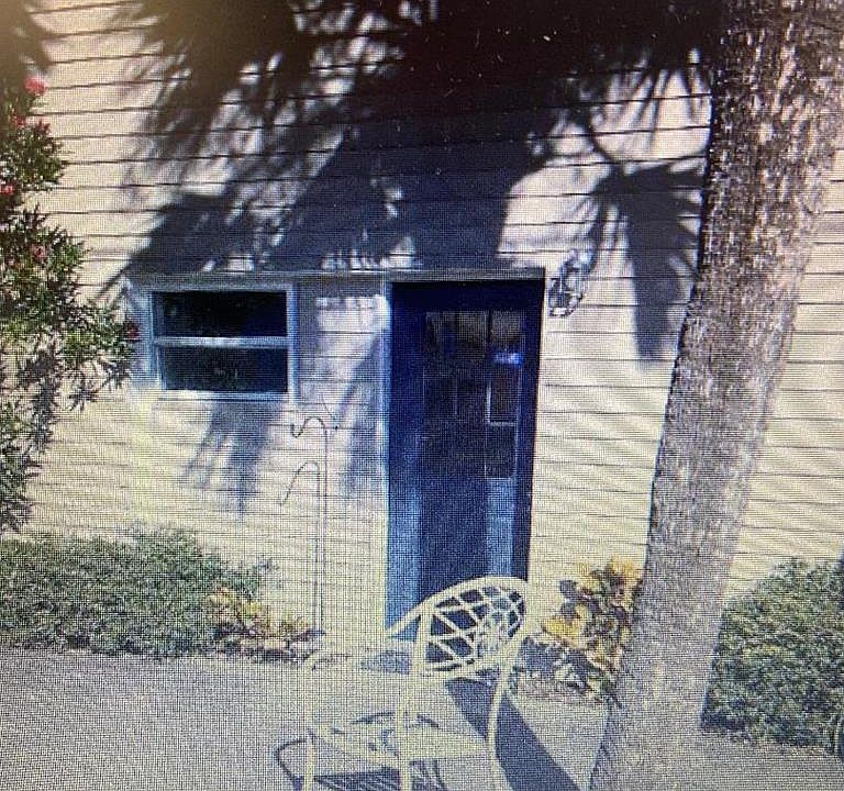 1st image of 904 N Central Ave