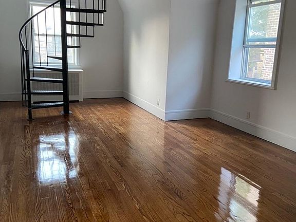 3rd image of 150-28 25th Dr Floor 2