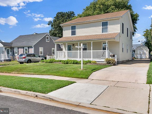 2nd image of 6808 Roberts Ave