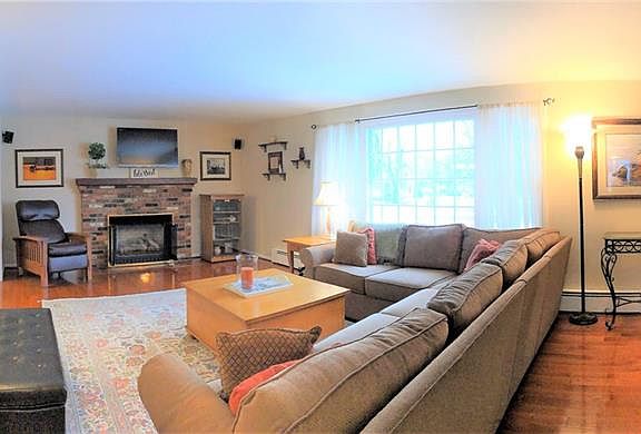 4th image of 4171 Heather Dr