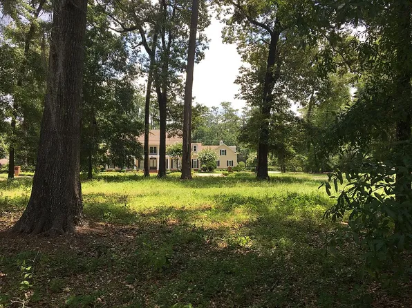 1340 Lovers Ln, Thomasville, GA 31792