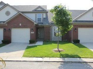 25936 Ashby Dr, Harrison Township, MI 48045