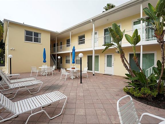 3rd image of 700 W Venice Ave APT 201