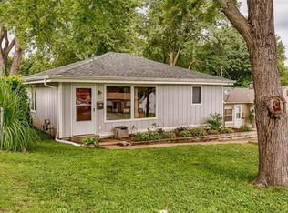 7733 Genesta St, Saint Louis, MO 63123