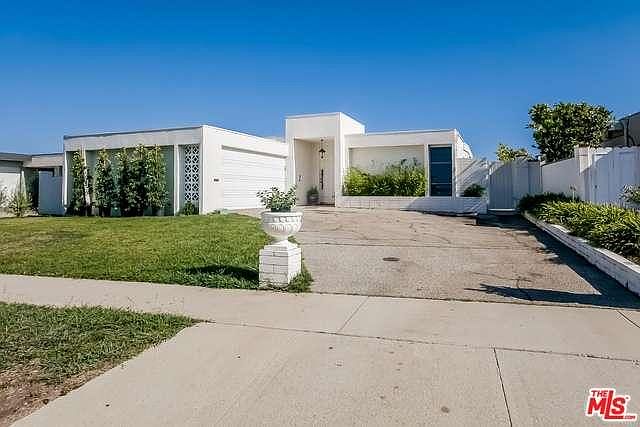 1st image of 3714 Malibu Vista Dr