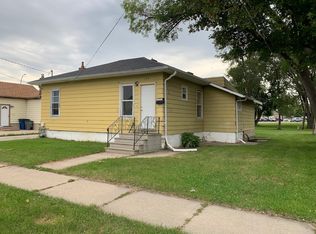 106 16th St S, Moorhead, MN 56560