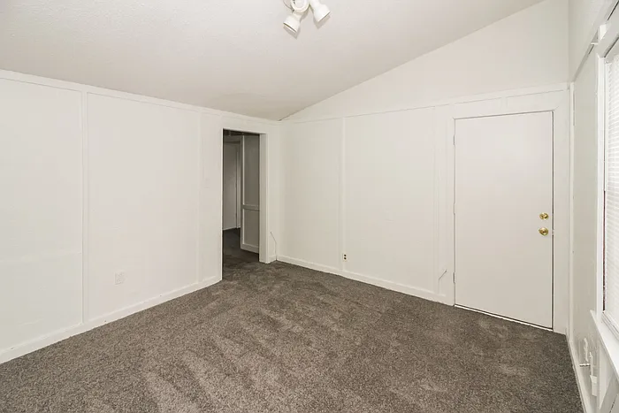 6218 Ridgeline Dr — Photo 8