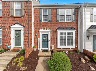 218 Spring Crossing Cir, Greer, SC 29650