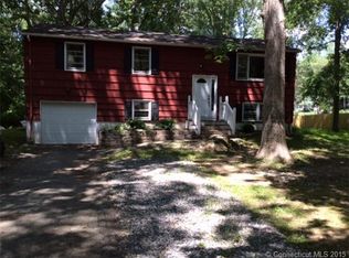 858 Long Cove Rd, Gales Ferry, CT 06335