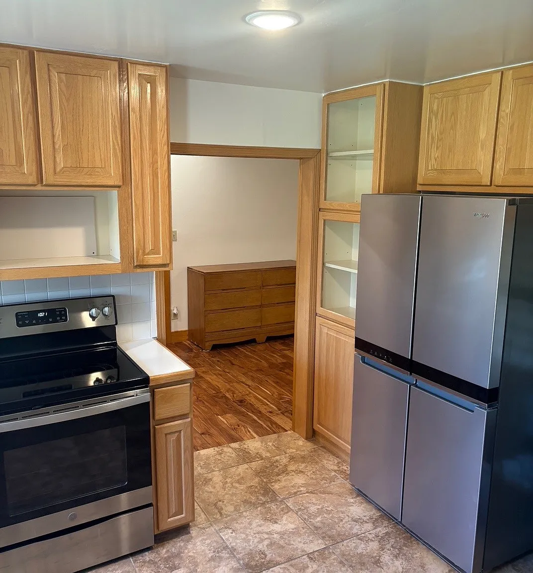 1270 Grand Ave — Photo 4