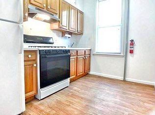 30-49 33rd St #F3, Astoria, NY 11102