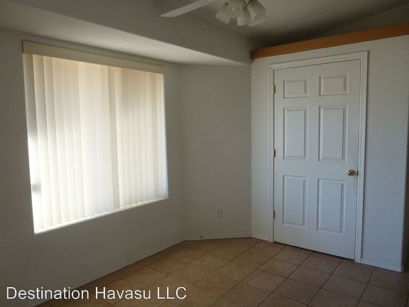 3rd image of 4010 Blackhawk Dr
