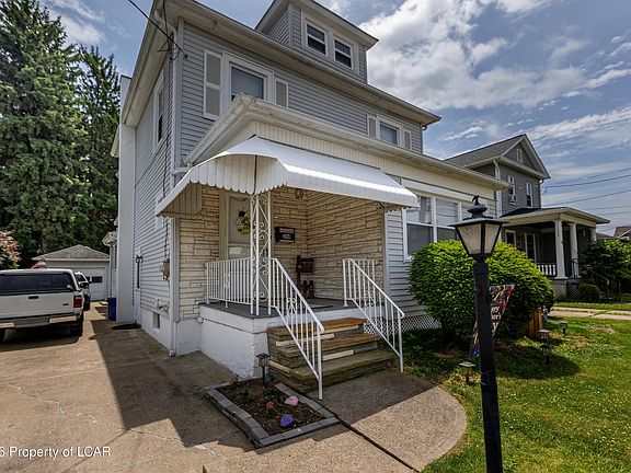 4th image of 244 Lyndwood Ave