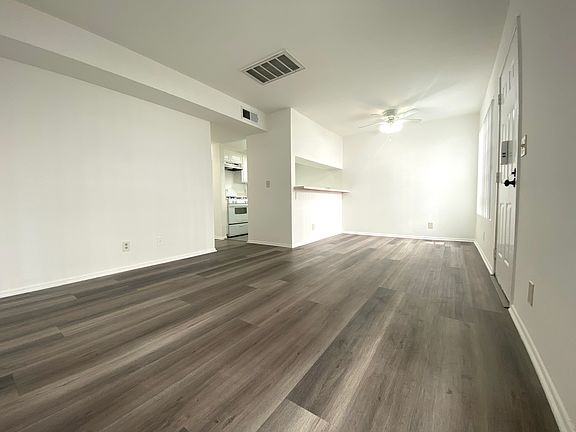 Livingroom/Diningroom