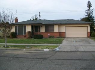 3913 E Saginaw Way, Fresno, CA 93726