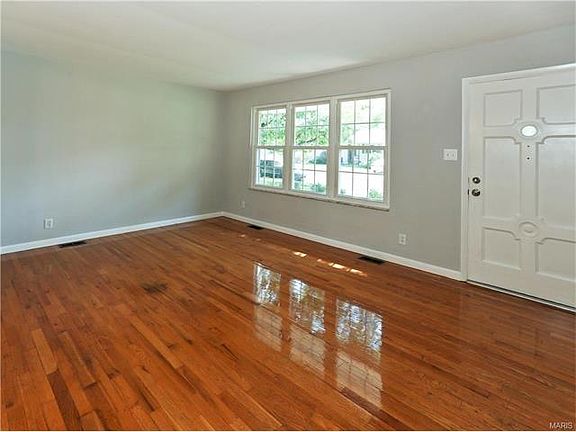 2nd image of 3222 Westchester Dr