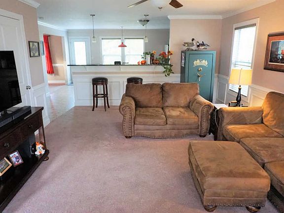 5th image of 1012 Odell Farm Ln