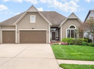 14675 S Glen Eyrie St, Olathe, KS 66061