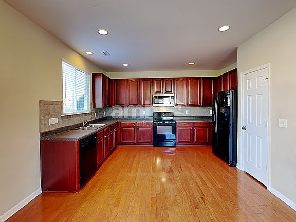 3rd image of 117 Steam Engine Way