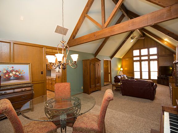 Great room combo dining room