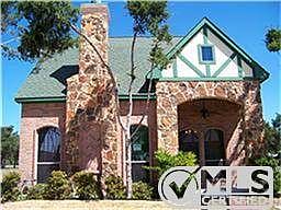 1st image of 535 Phillip Dr