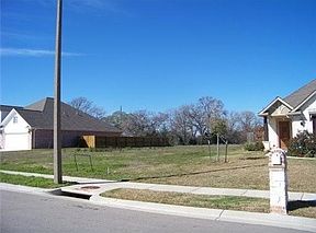 3rd image of 2184 Chestnut Oak Cir